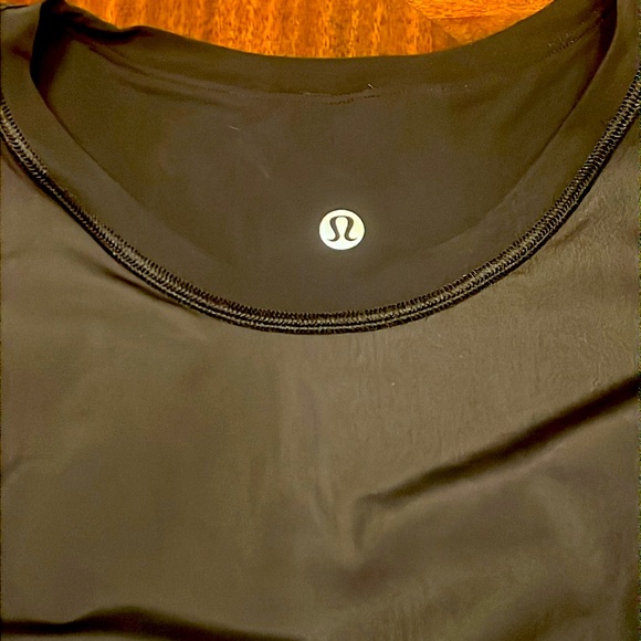 Lululemon | High Neck Split Hem Run Tank Black | Size Medium - Picture 6 of 11